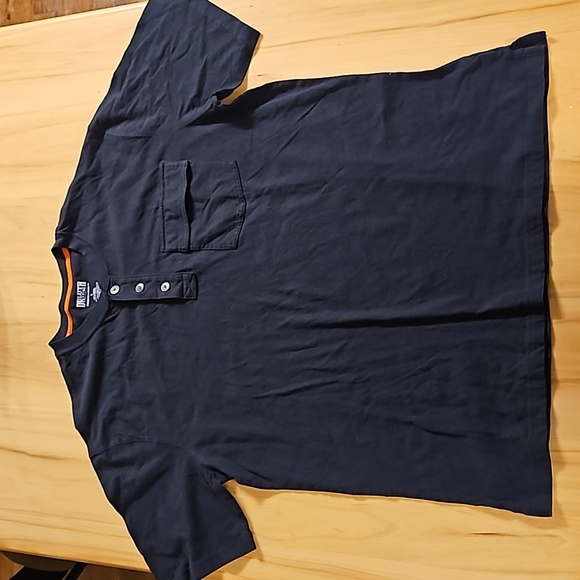 Duluth Trading Co Spillfighter Longtail t shirt with pocket - Picture 1 of 4